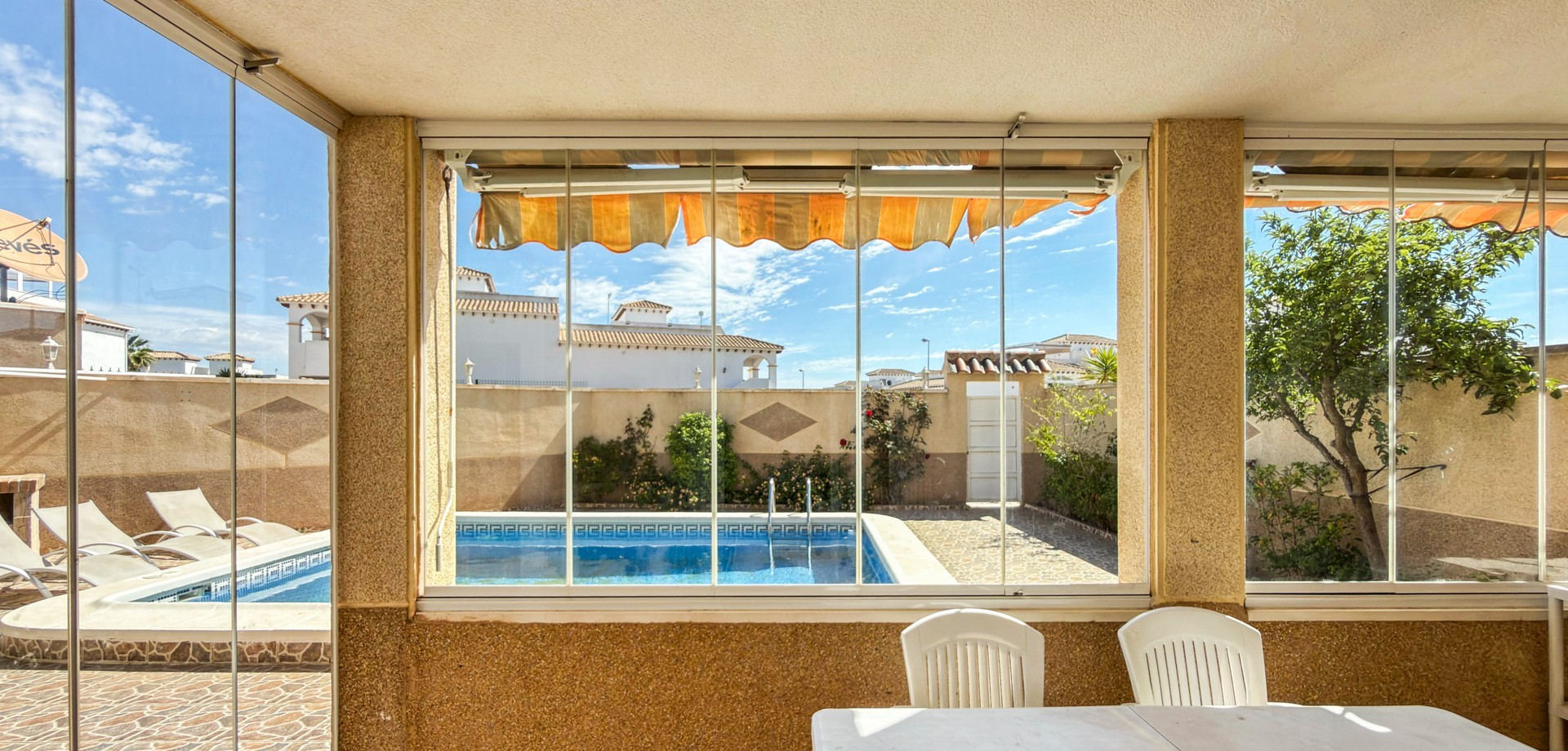 For sale - 3 Bedroom 2 Bathroom Apartment in Orihuela Costa - Playa Flamenca  - Costa Blanca (Alicante)