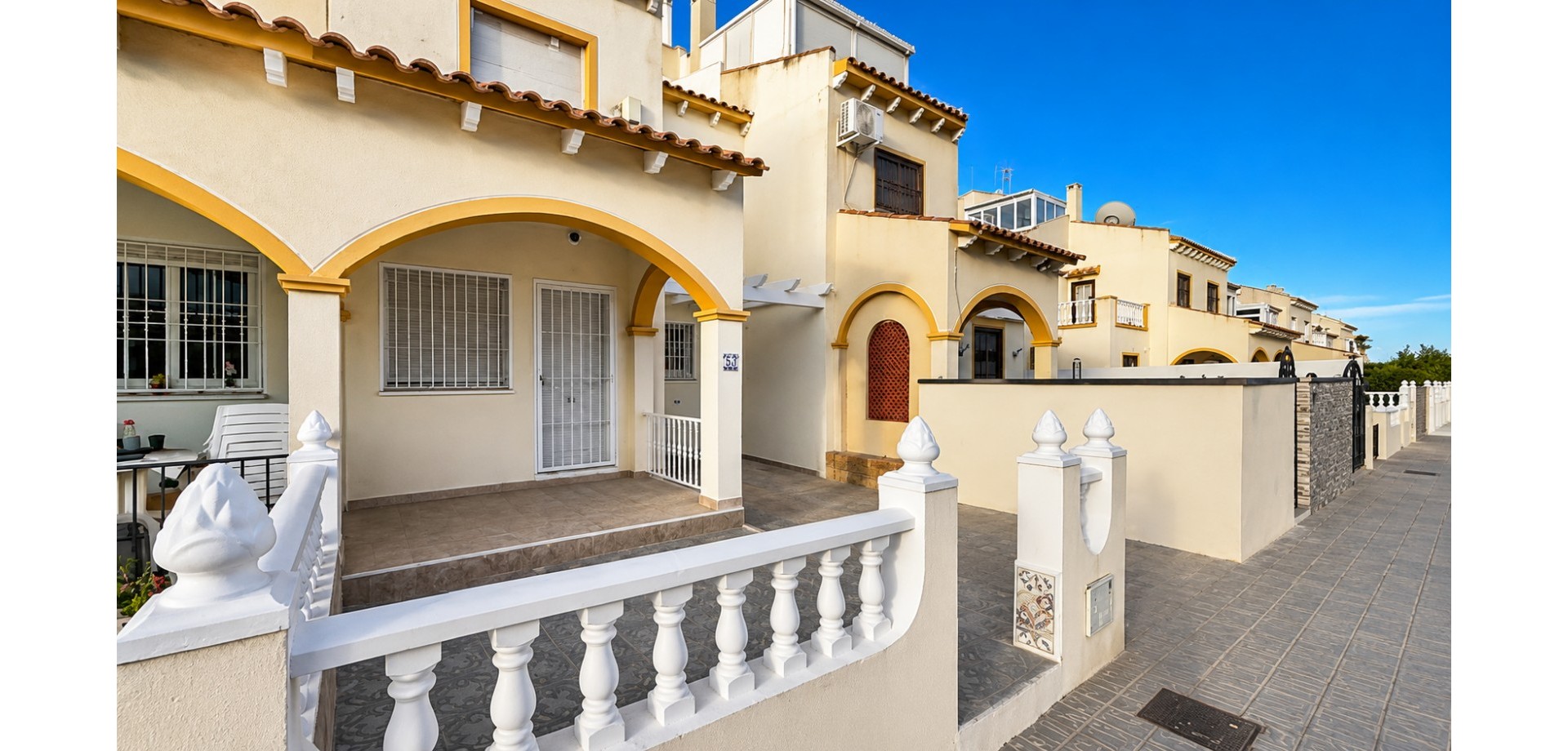 For sale - 2 Bedroom 2 Bathroom Townhouse in Playa Flamenca - Playa Flamenca  - Alicante