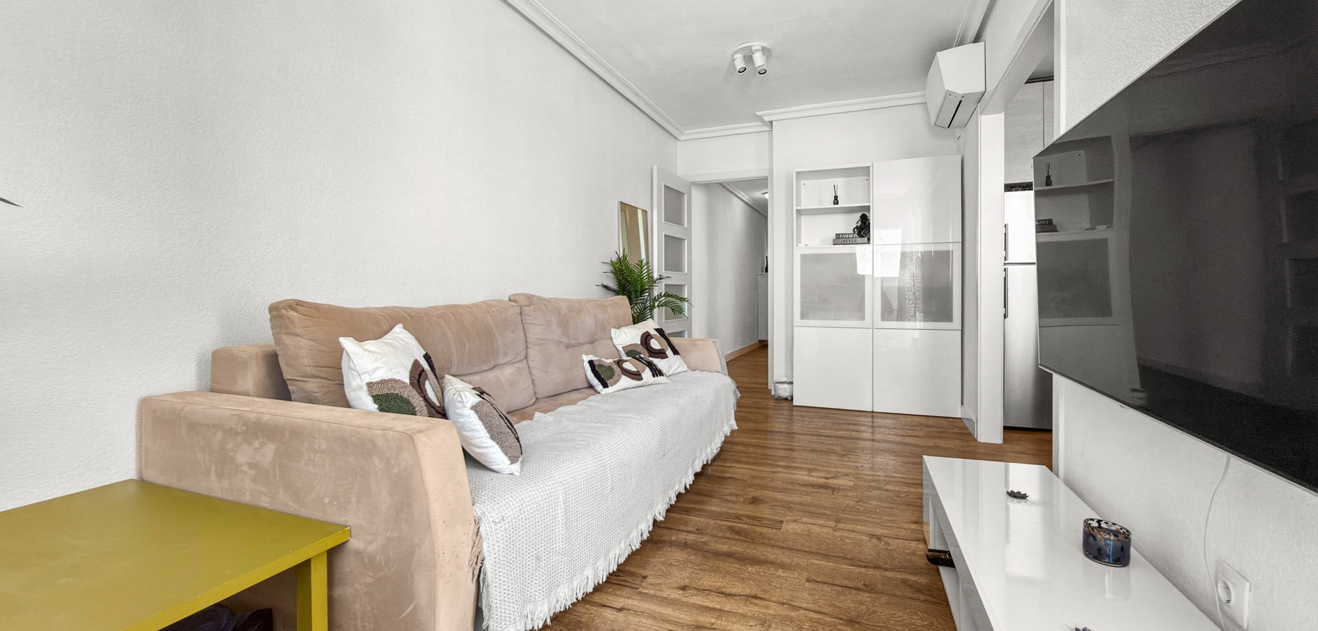 For sale - 2 Bedroom 1 Bathroom Apartment in Torrevieja - Torrevieja  - Costa Blanca (Alicante)