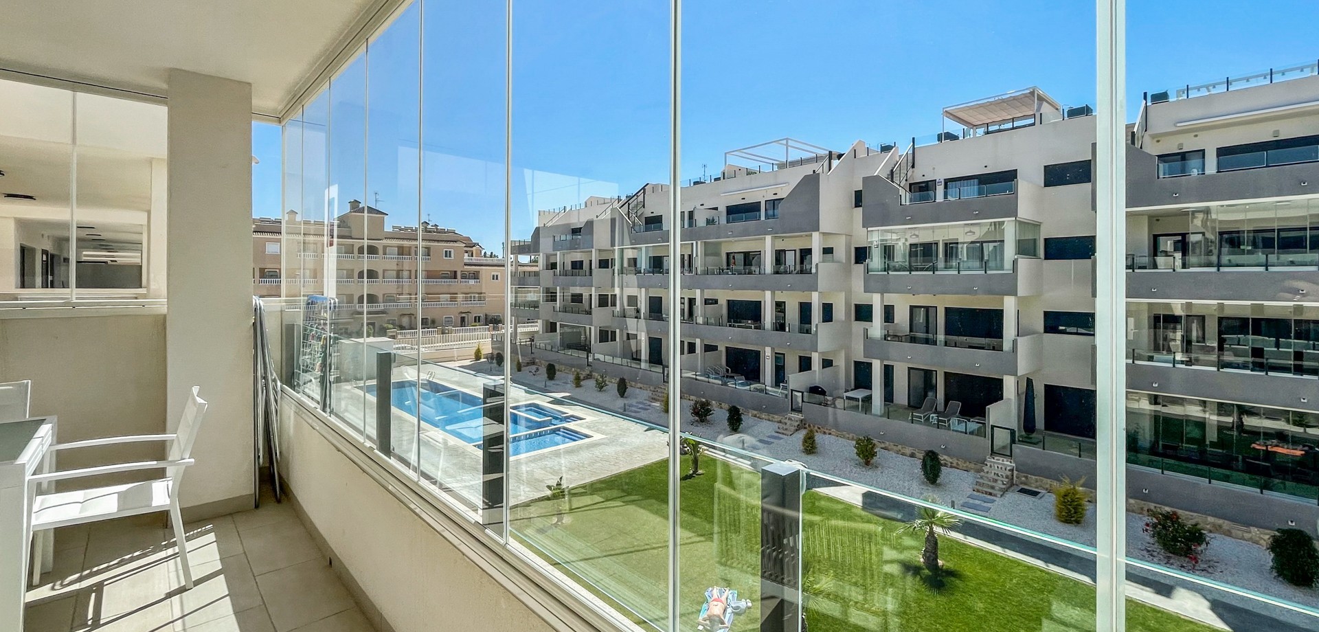 For sale - 3 Bedroom 2 Bathroom Apartment in Orihuela Costa - Los Dolses  - Costa Blanca (Alicante)