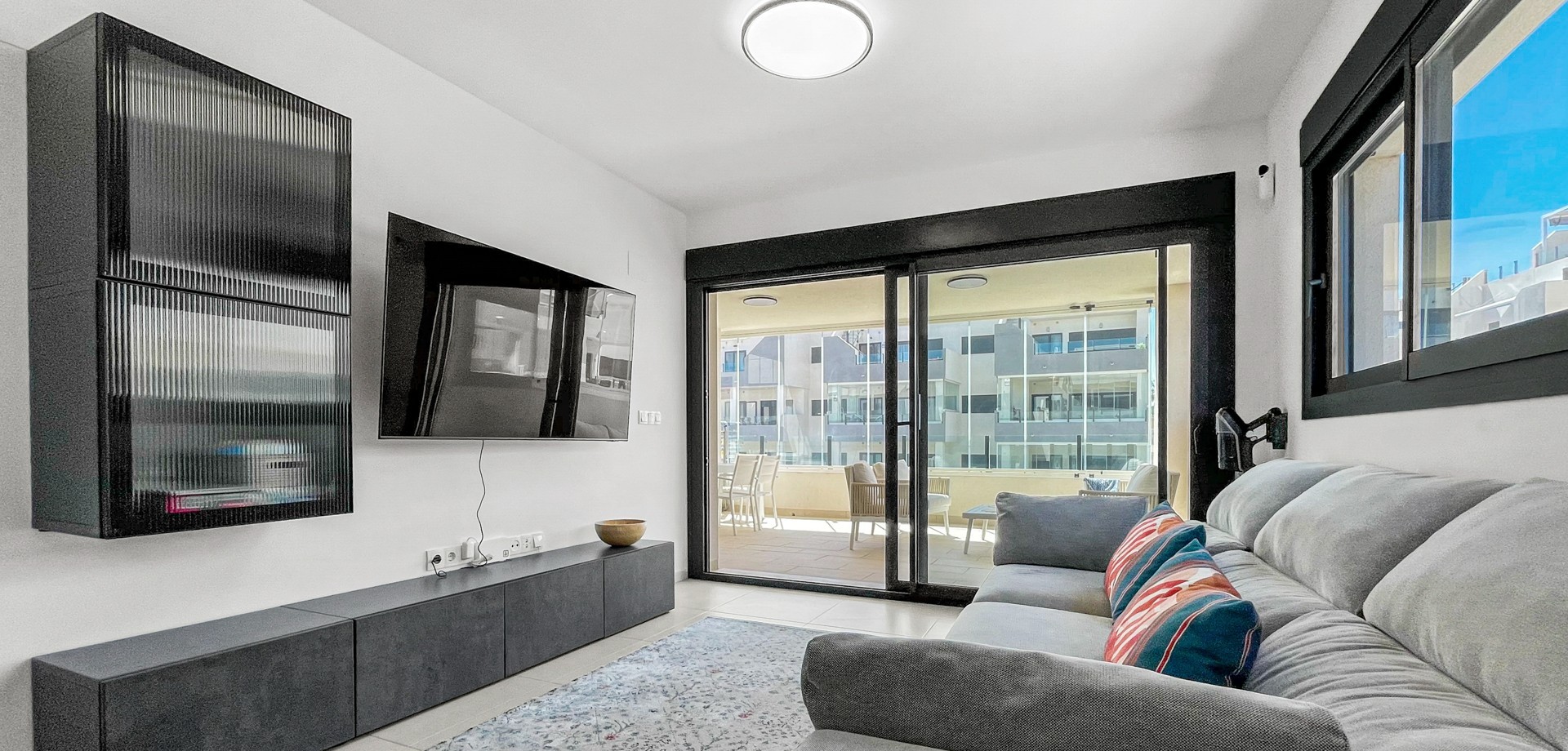 For sale - 3 Bedroom 2 Bathroom Apartment in Orihuela Costa - Los Dolses  - Costa Blanca (Alicante)