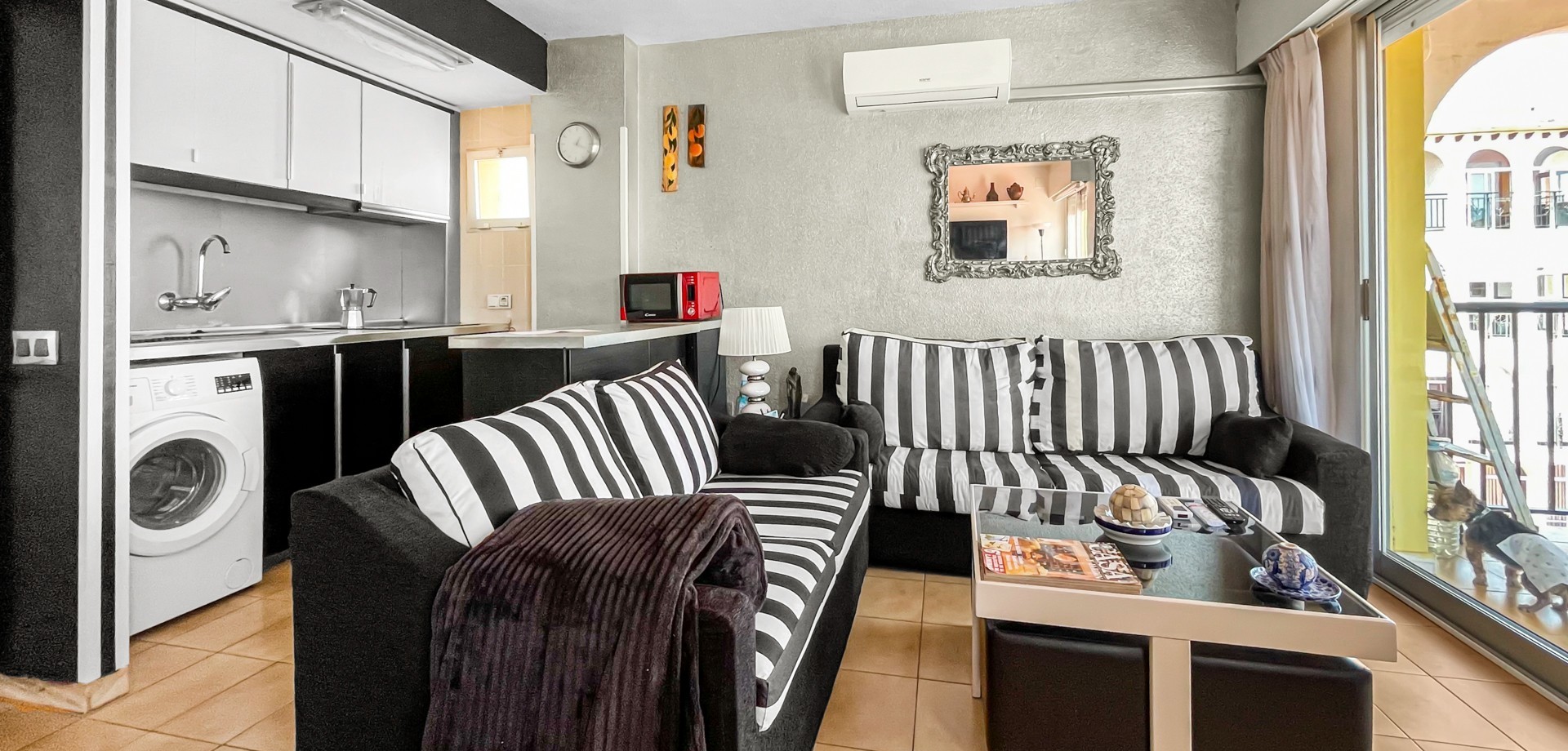 For sale - 2 Bedroom 1 Bathroom Apartment in Torrevieja - Mar Azul  - Costa Blanca (Alicante)