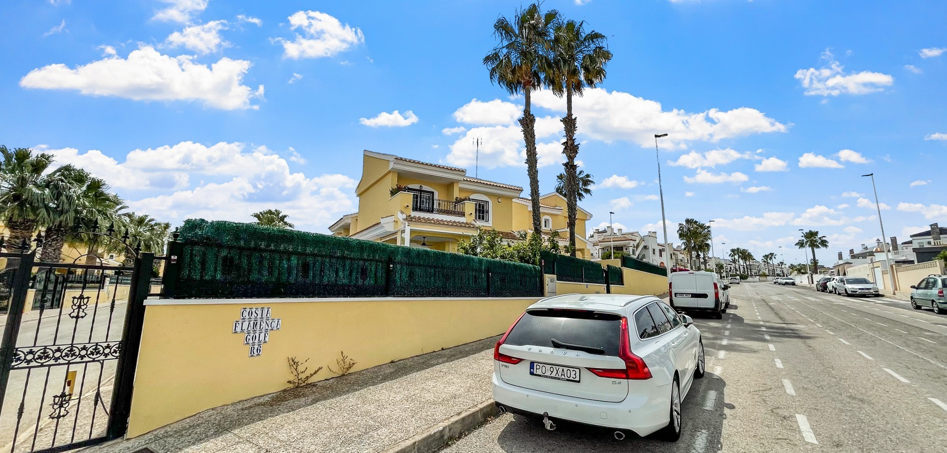 For sale - 3 Bedroom 2 Bathroom Detached Villa in Villamartin - Los Dolses  - Alicante