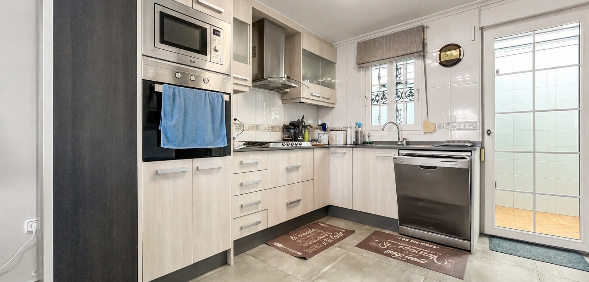 For sale - 3 Bedroom 2 Bathroom Detached Villa in Villamartin - Los Dolses  - Alicante