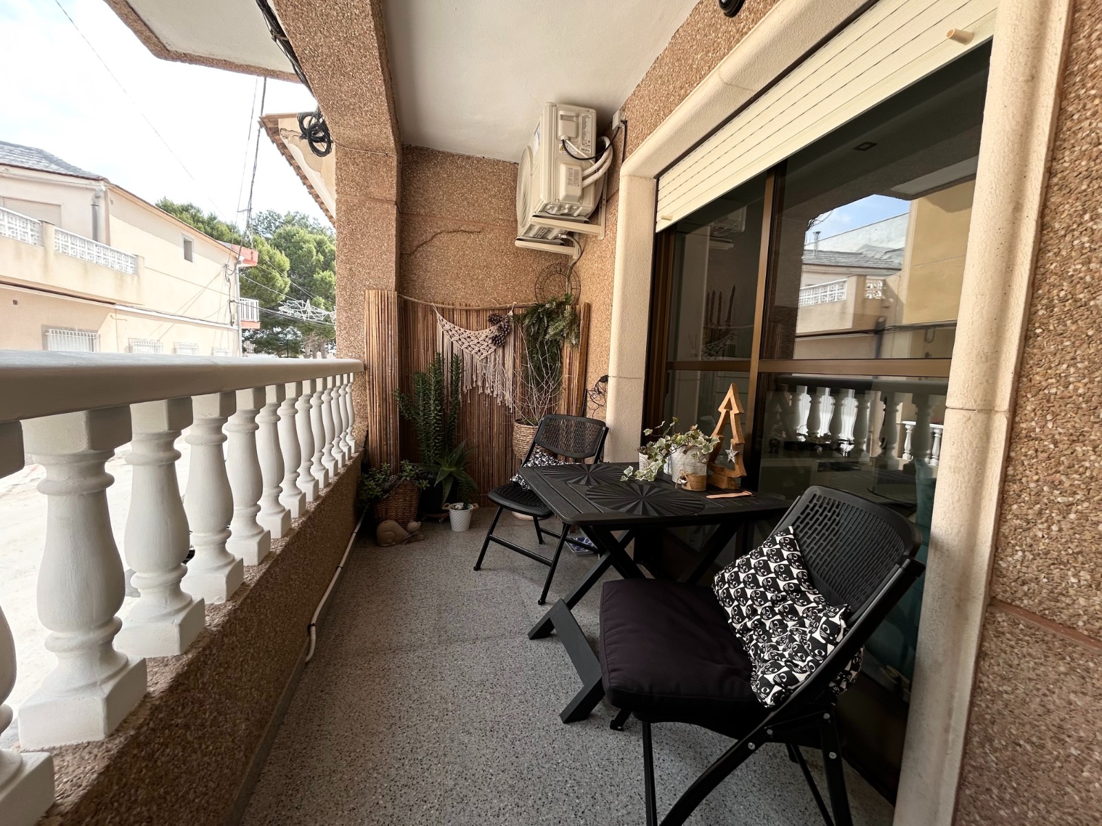 For sale - 3 Bedroom 1 Bathroom Apartment in Torremendo - Torremendo  - Alicante