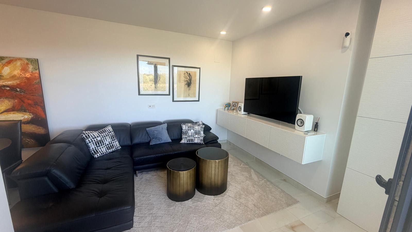 For sale - 3 Bedroom 2 Bathroom Apartment / Flat in Torrevieja - Los altos  - Alicante