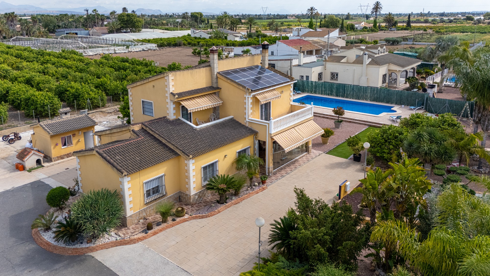 For sale - 5 Bedroom 3 Bathroom Detached Villa in Elche - La Hoya  - Alicante