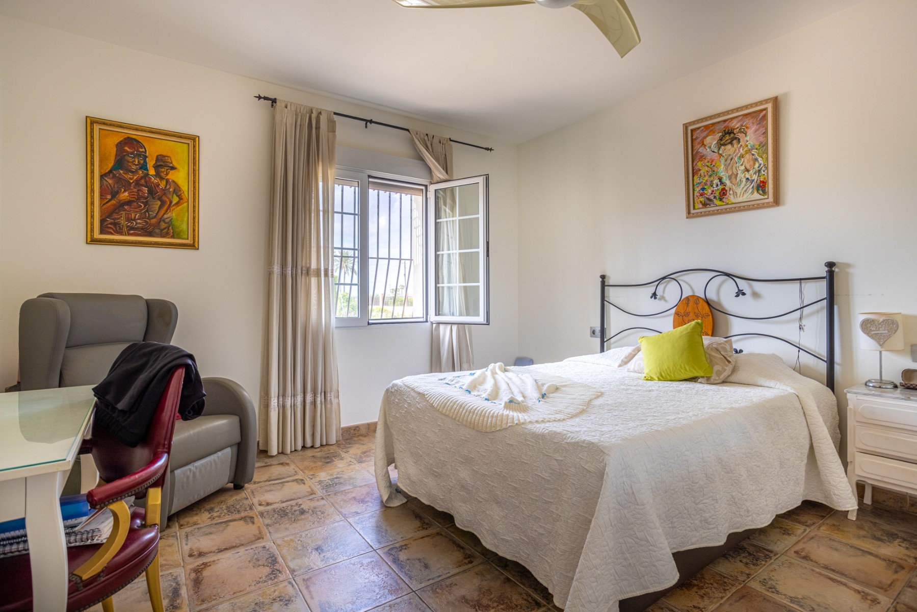For sale - 5 Bedroom 3 Bathroom Detached Villa in Elche - La Hoya  - Alicante