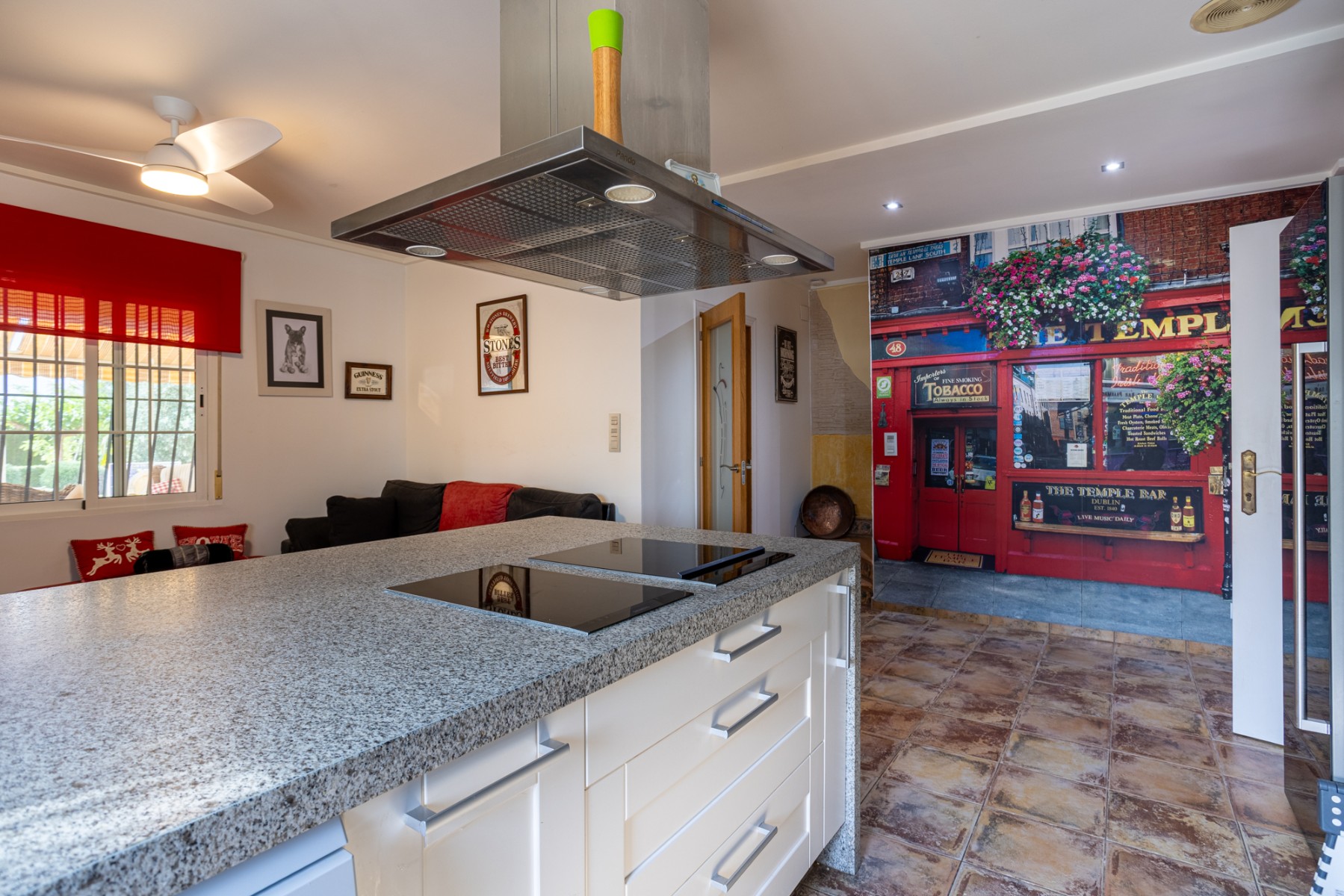 For sale - 5 Bedroom 3 Bathroom Detached Villa in Elche - La Hoya  - Alicante