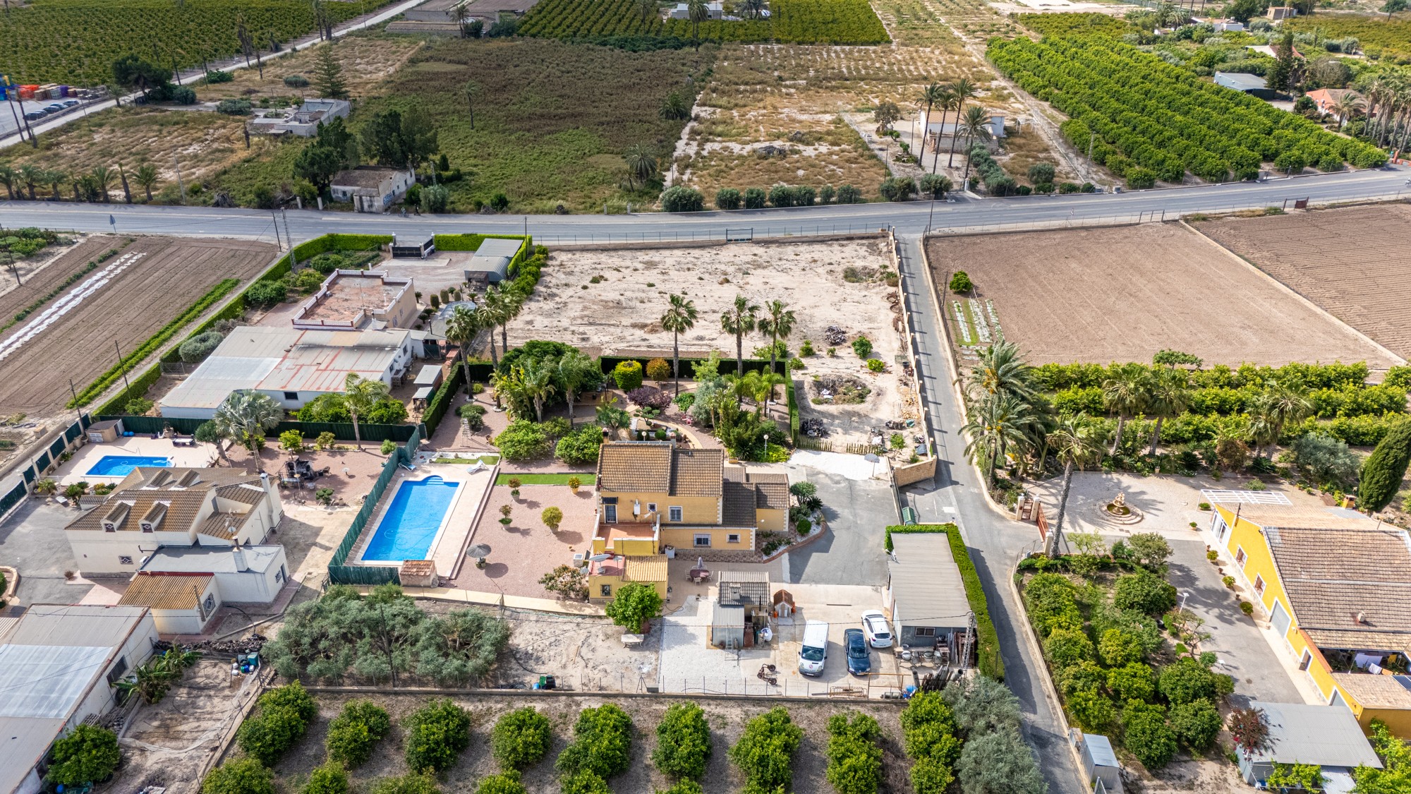 For sale - 5 Bedroom 3 Bathroom Detached Villa in Elche - La Hoya  - Alicante
