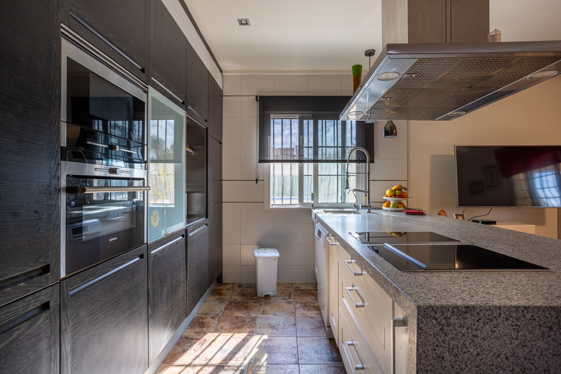 For sale - 5 Bedroom 3 Bathroom Detached Villa in Elche - La Hoya  - Alicante