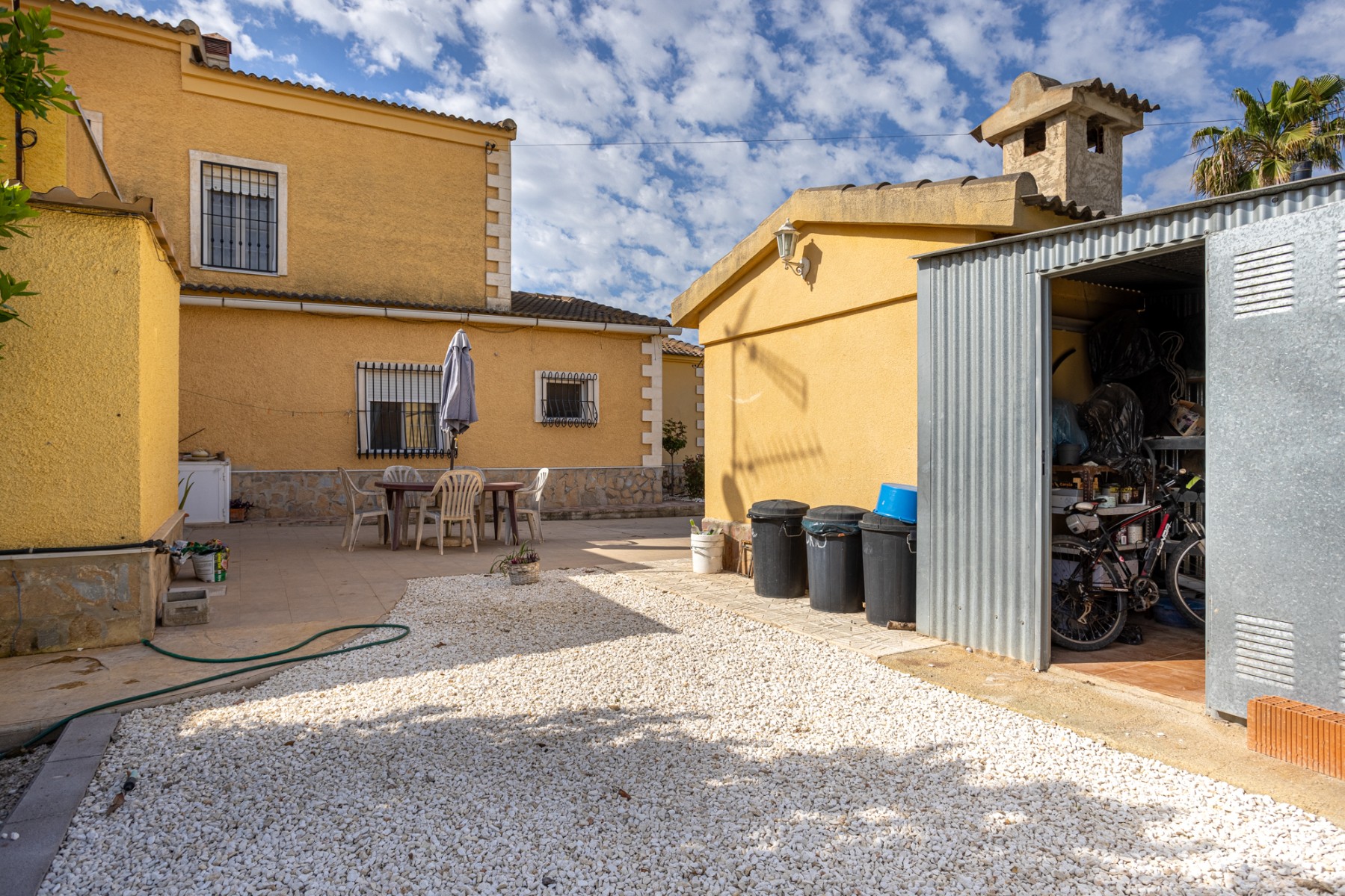 For sale - 5 Bedroom 3 Bathroom Detached Villa in Elche - La Hoya  - Alicante