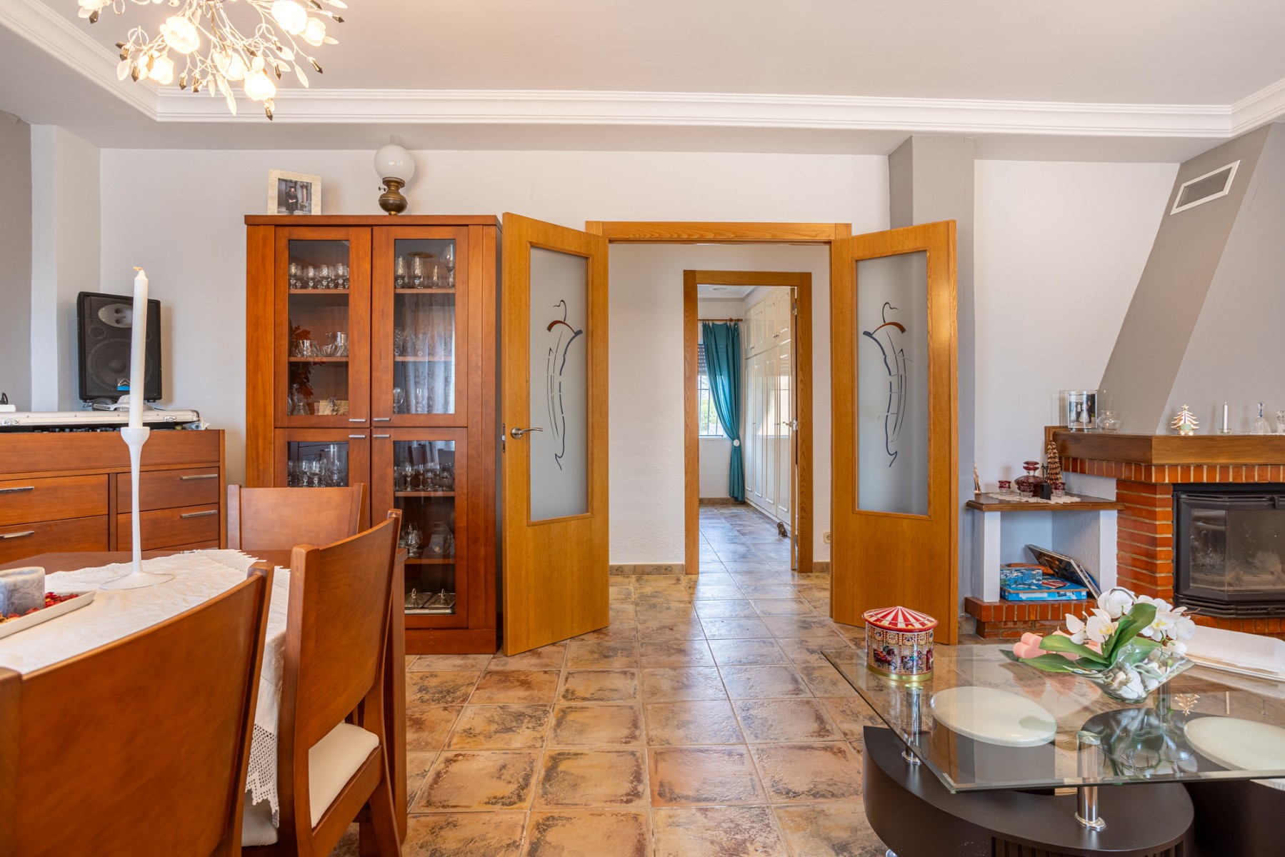 For sale - 5 Bedroom 3 Bathroom Detached Villa in Elche - La Hoya  - Alicante