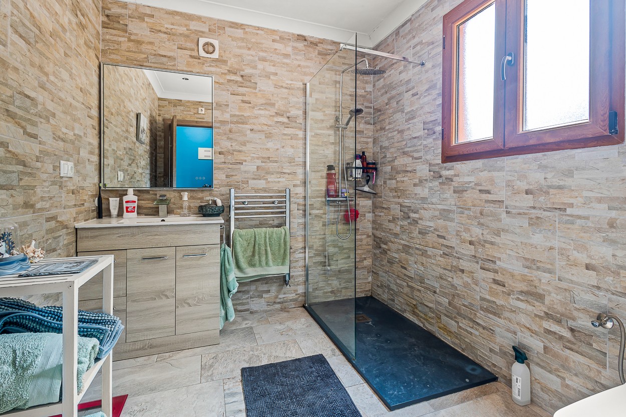 For sale - 4 Bedroom 2 Bathroom Country Property/Finca in Torremendo - Torremendo  - Alicante