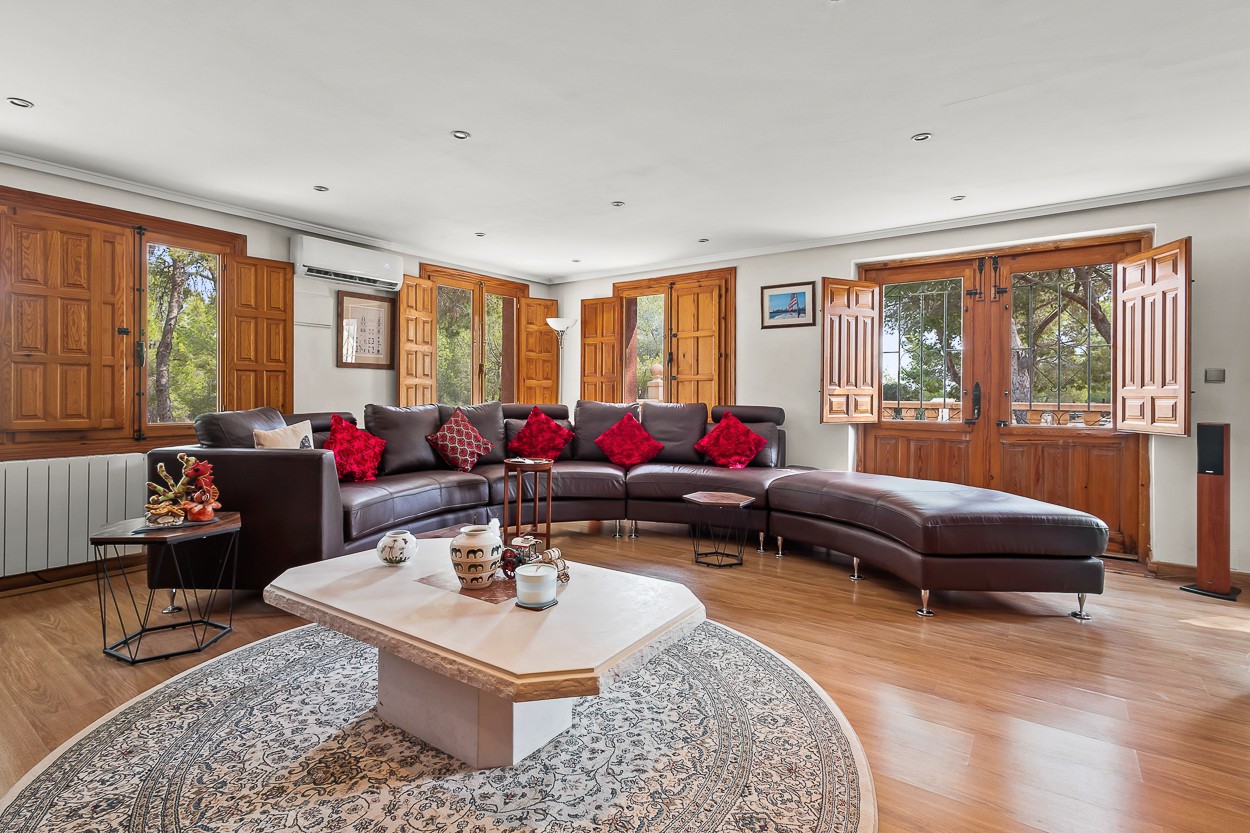 For sale - 4 Bedroom 2 Bathroom Country Property/Finca in Torremendo - Torremendo  - Alicante
