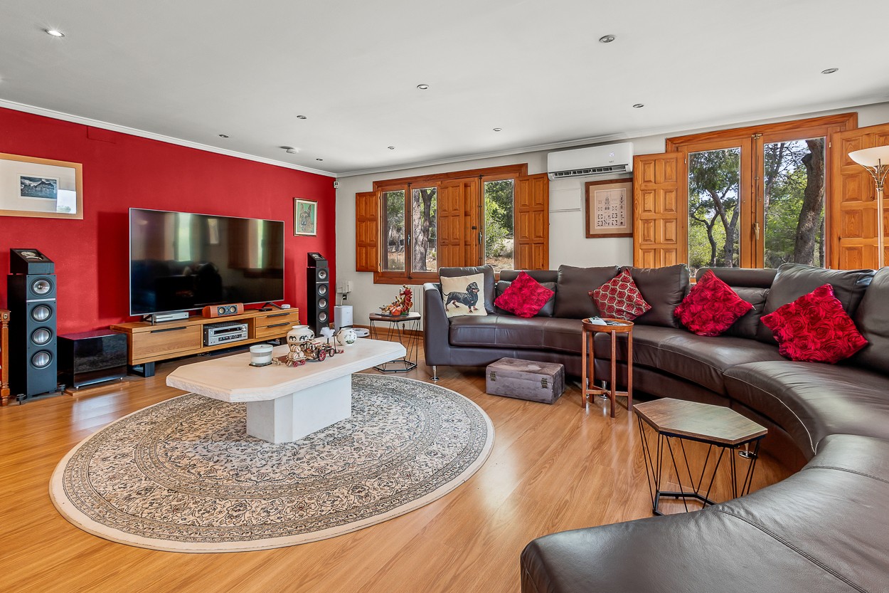 For sale - 4 Bedroom 2 Bathroom Country Property/Finca in Torremendo - Torremendo  - Alicante