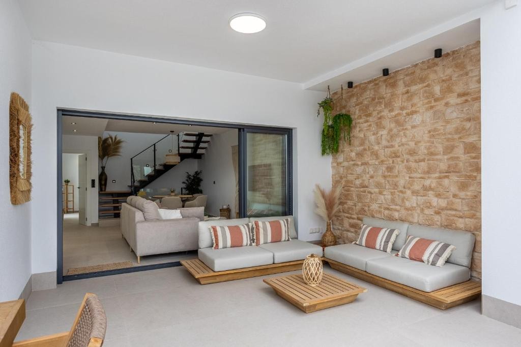 For sale - 3 Bedroom 2 Bathroom Detached Villa in Dolores - Dolores  - Alicante