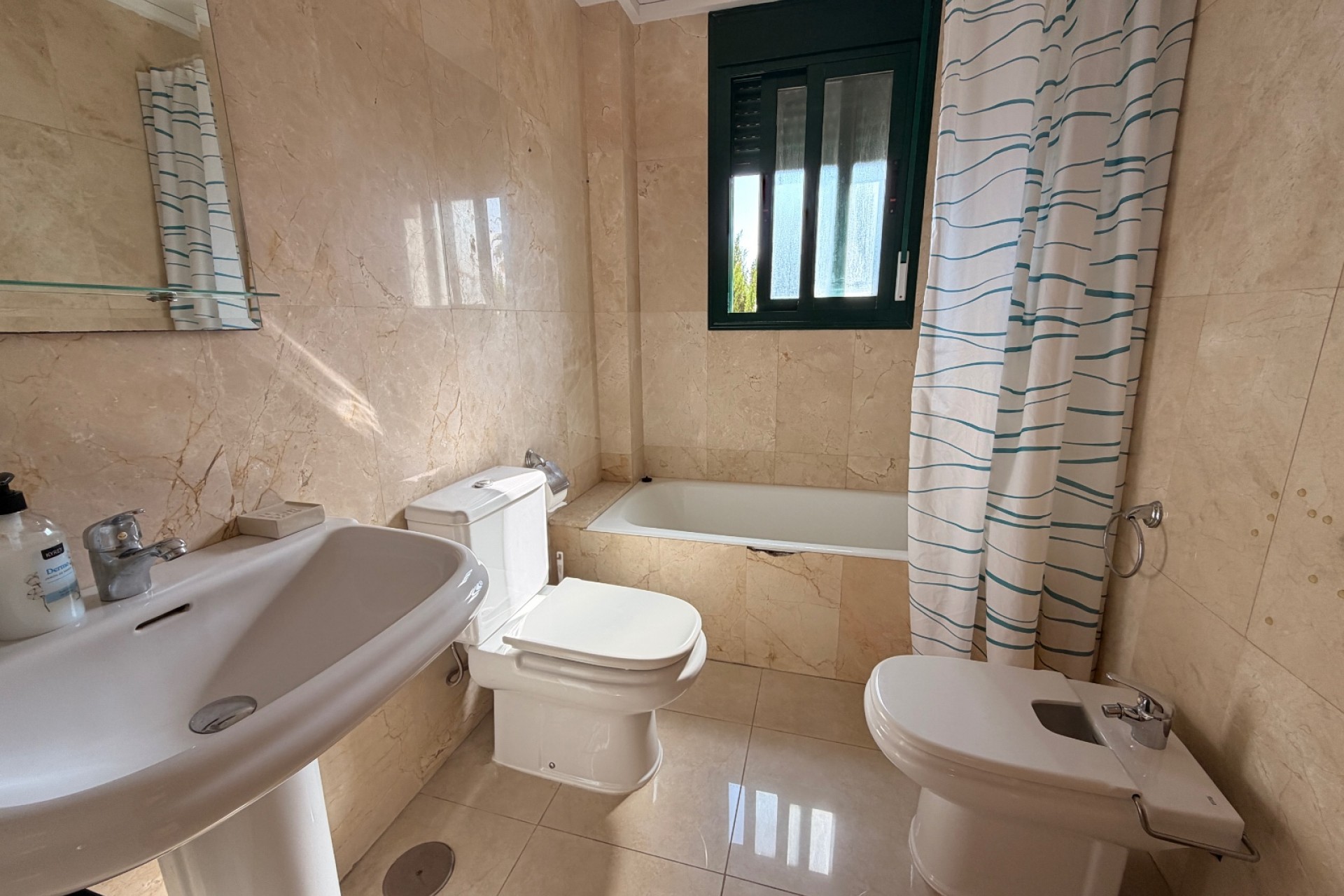 For sale - 2 Bedroom 1 Bathroom Apartment in Ciudad Quesada - Doña pepa  - Alicante