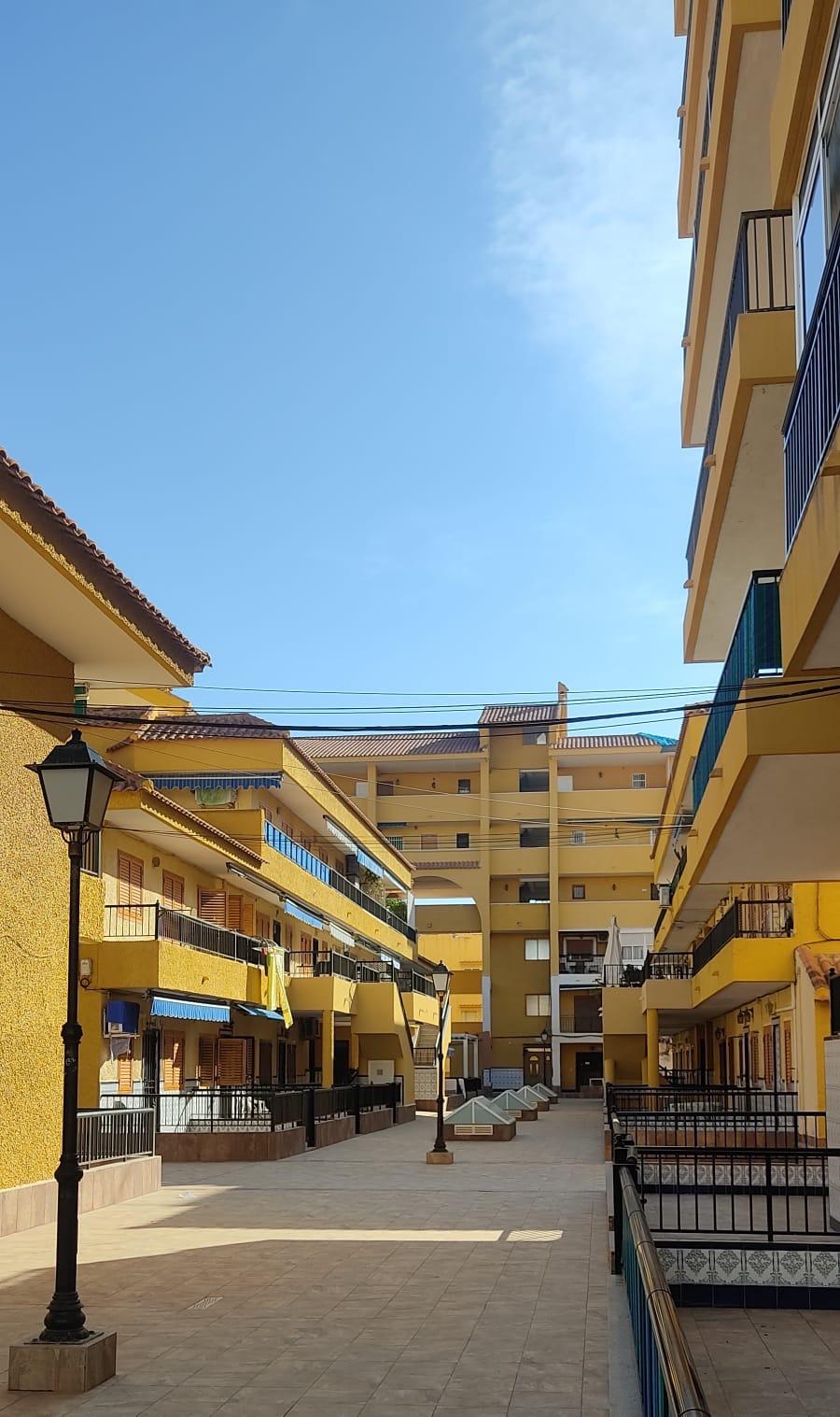 For sale - 2 Bedroom 2 Bathroom Town House in Torrevieja - Los Europeos  - Alicante