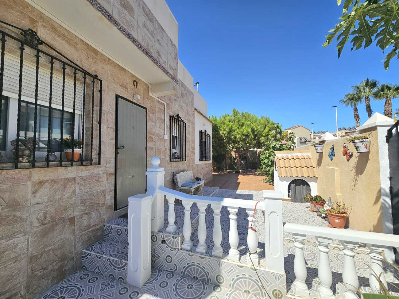 For sale - 3 Bedroom 2 Bathroom Villa in Torrevieja - Torre Del Moro  - Alicante