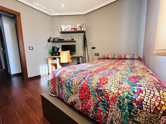 For sale - 3 Bedroom 2 Bathroom Apartment in Torrevieja - Estacion De Autobuses  - Alicante