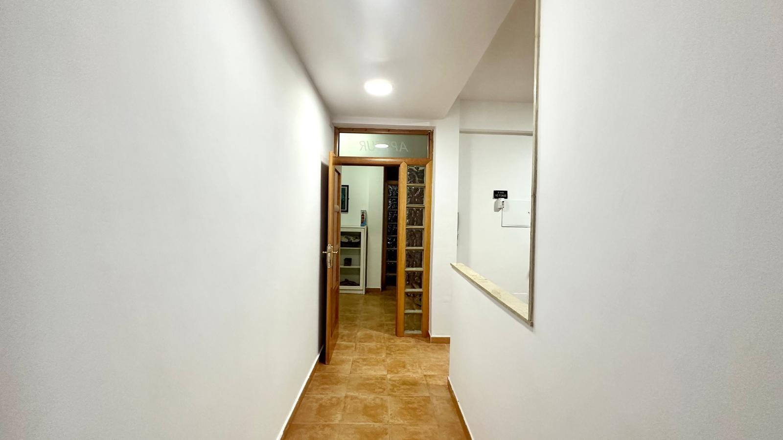 For sale - 4 Bedroom 1 Bathroom Apartment in Torrevieja - Torrevieja  - Alicante