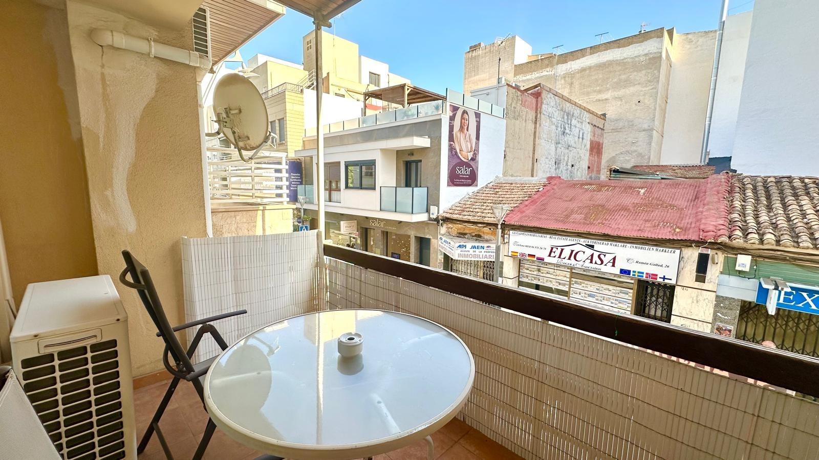 For sale - 4 Bedroom 1 Bathroom Apartment in Torrevieja - Torrevieja  - Alicante