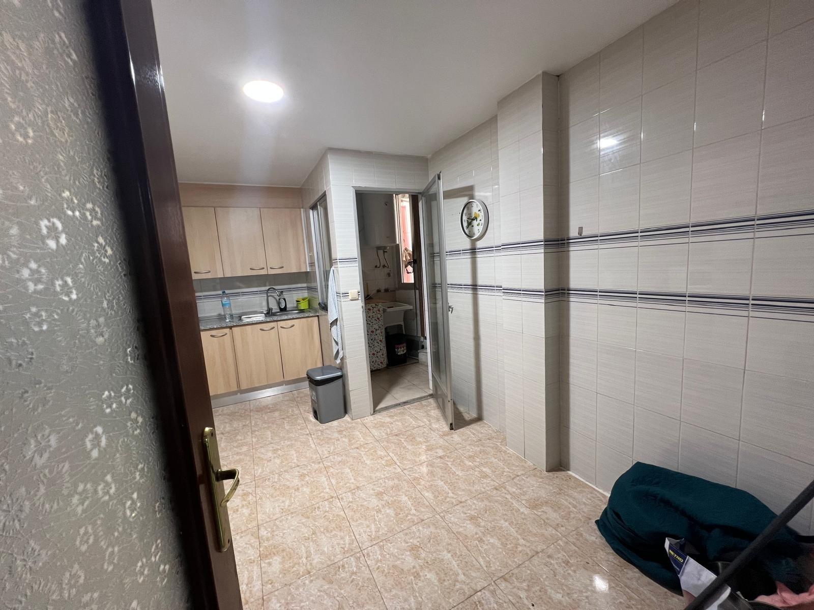 For sale - 3 Bedroom 2 Bathroom Apartment in Torrevieja - Playa Del Cura  - Alicante