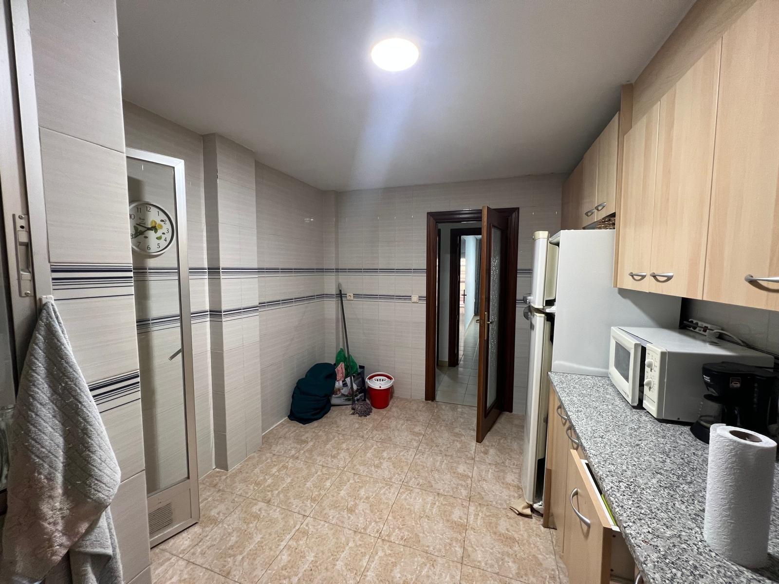 For sale - 3 Bedroom 2 Bathroom Apartment in Torrevieja - Playa Del Cura  - Alicante
