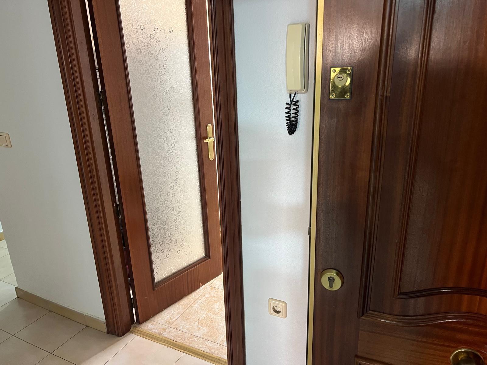 For sale - 3 Bedroom 2 Bathroom Apartment in Torrevieja - Playa Del Cura  - Alicante