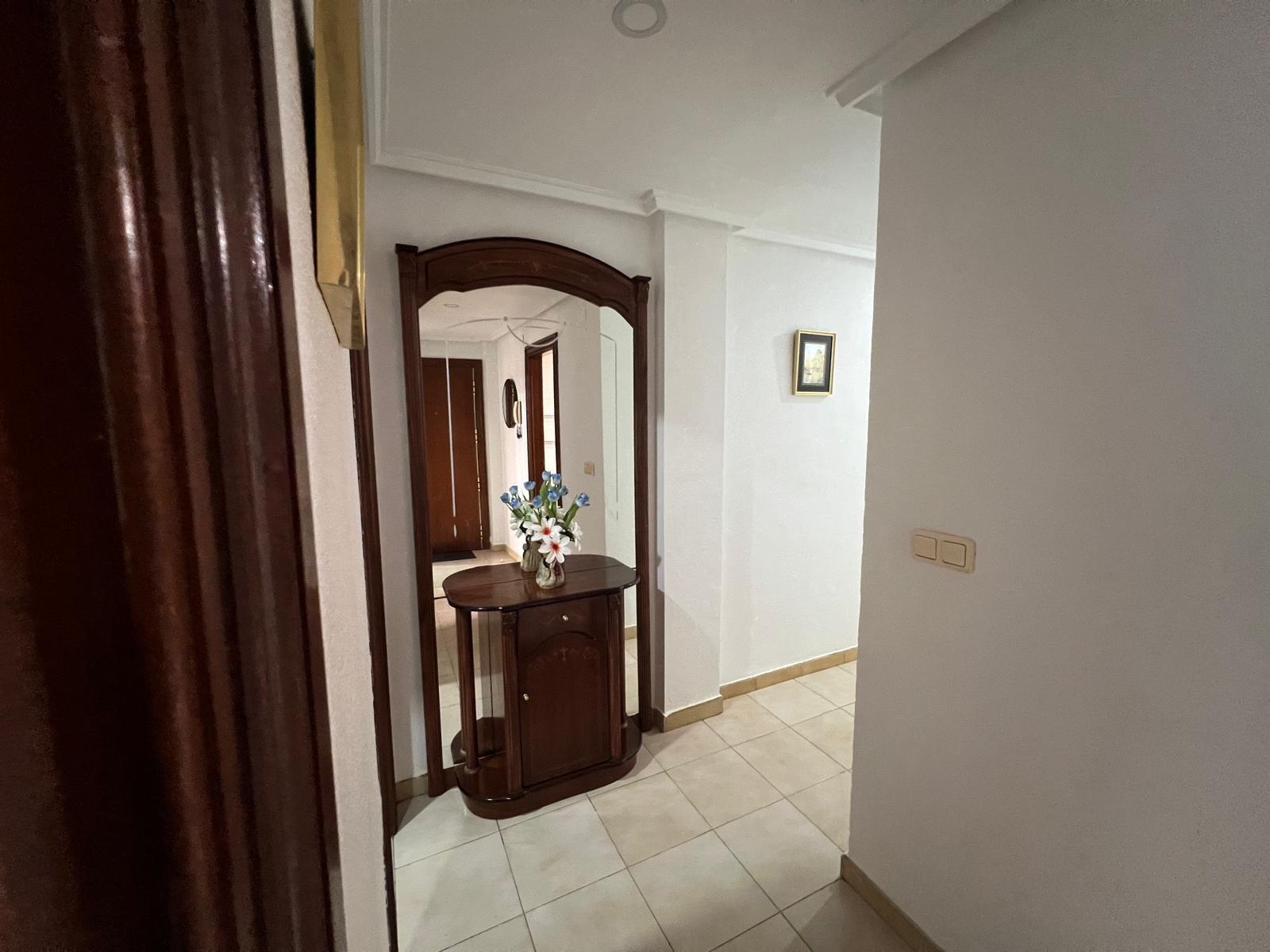For sale - 3 Bedroom 2 Bathroom Apartment in Torrevieja - Playa Del Cura  - Alicante