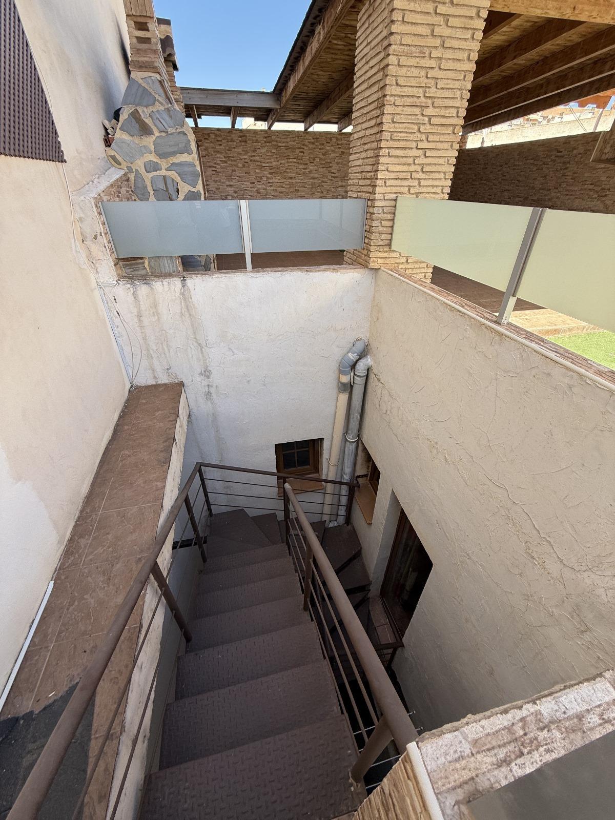 For sale - 4 Bedroom 2 Bathroom Town House in Torrevieja - Torrevieja  - Alicante