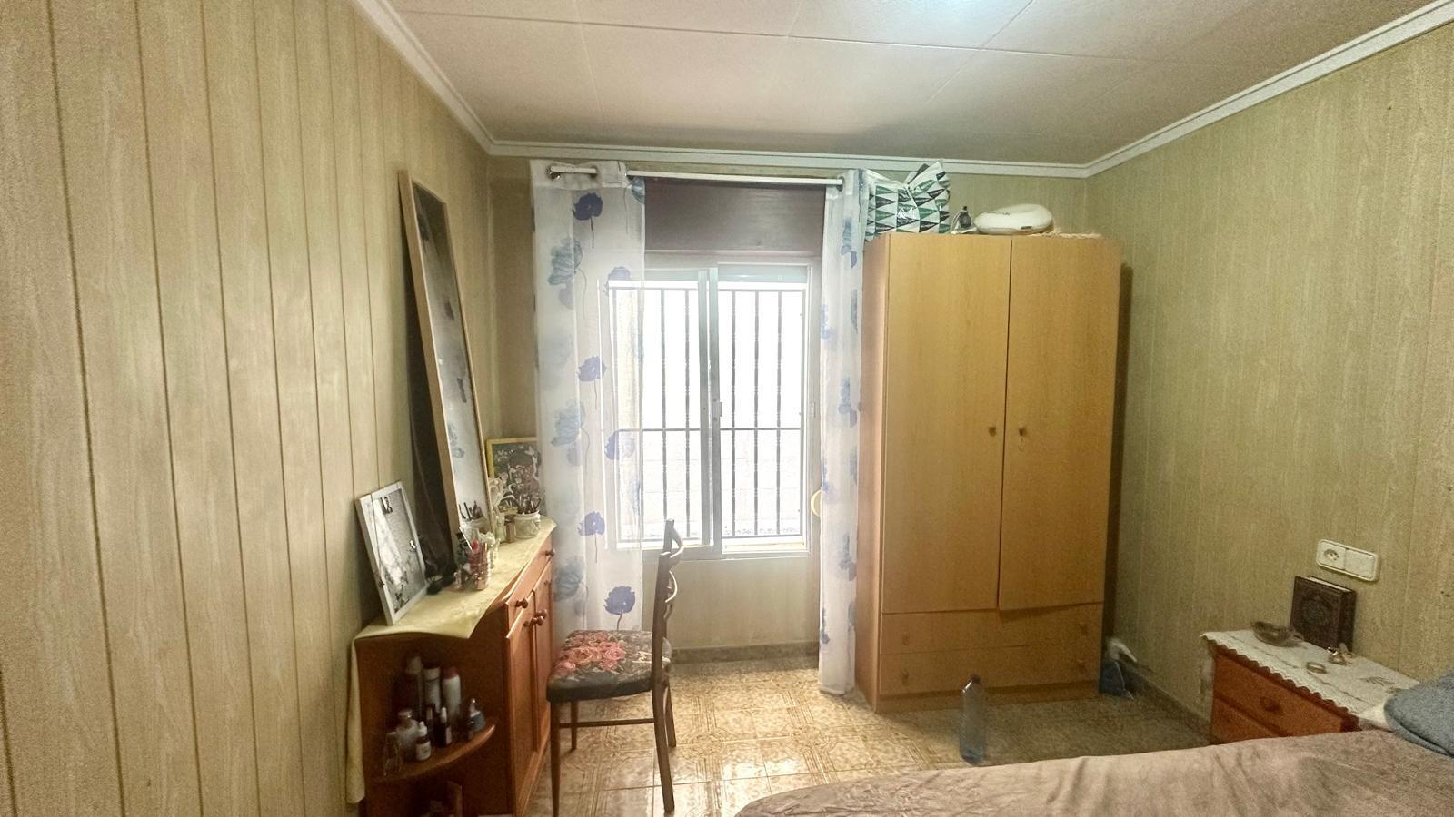 For sale - 4 Bedroom 2 Bathroom Town House in Torrevieja - Playa Del Cura  - Alicante