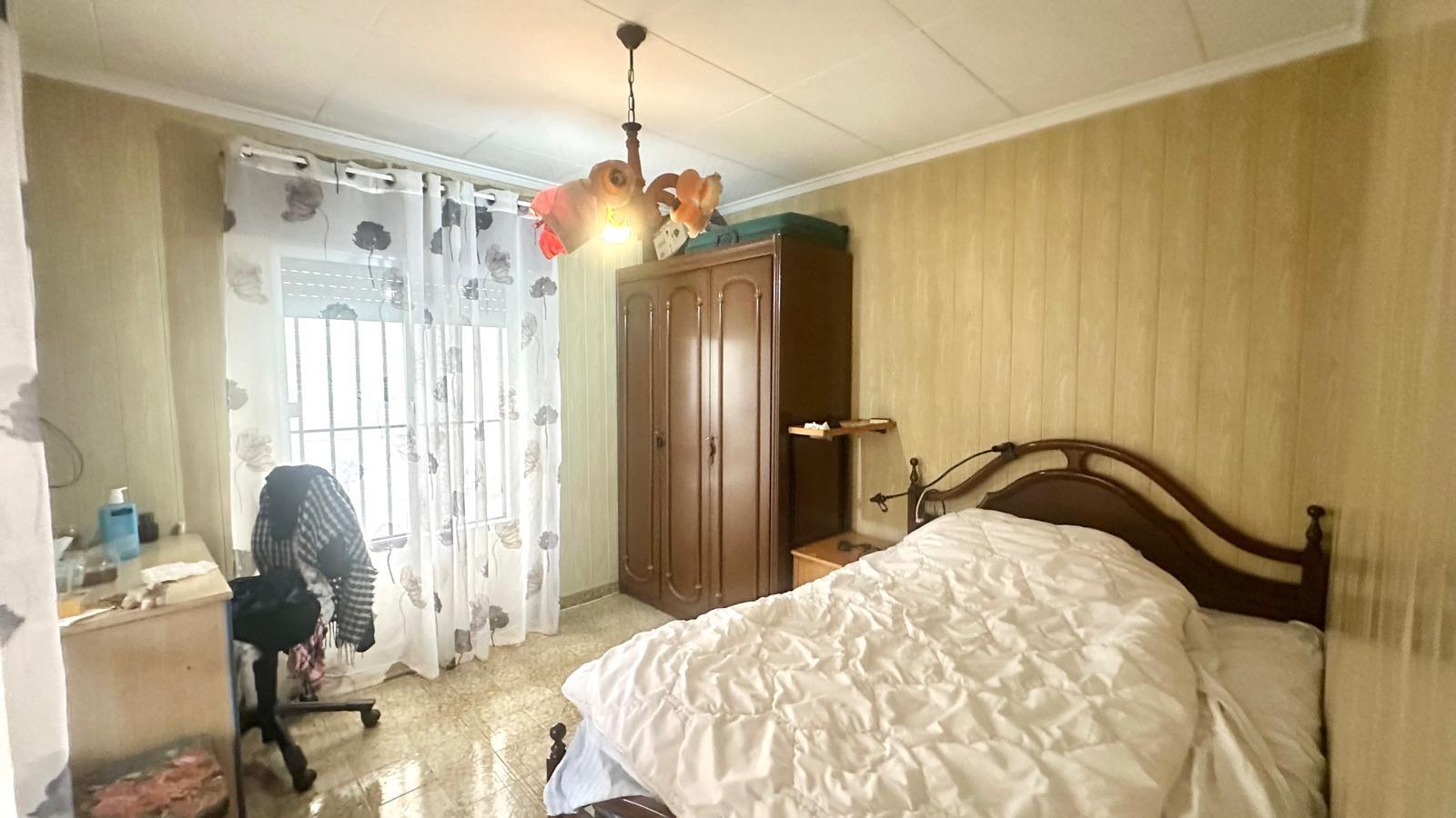 For sale - 4 Bedroom 2 Bathroom Town House in Torrevieja - Playa Del Cura  - Alicante