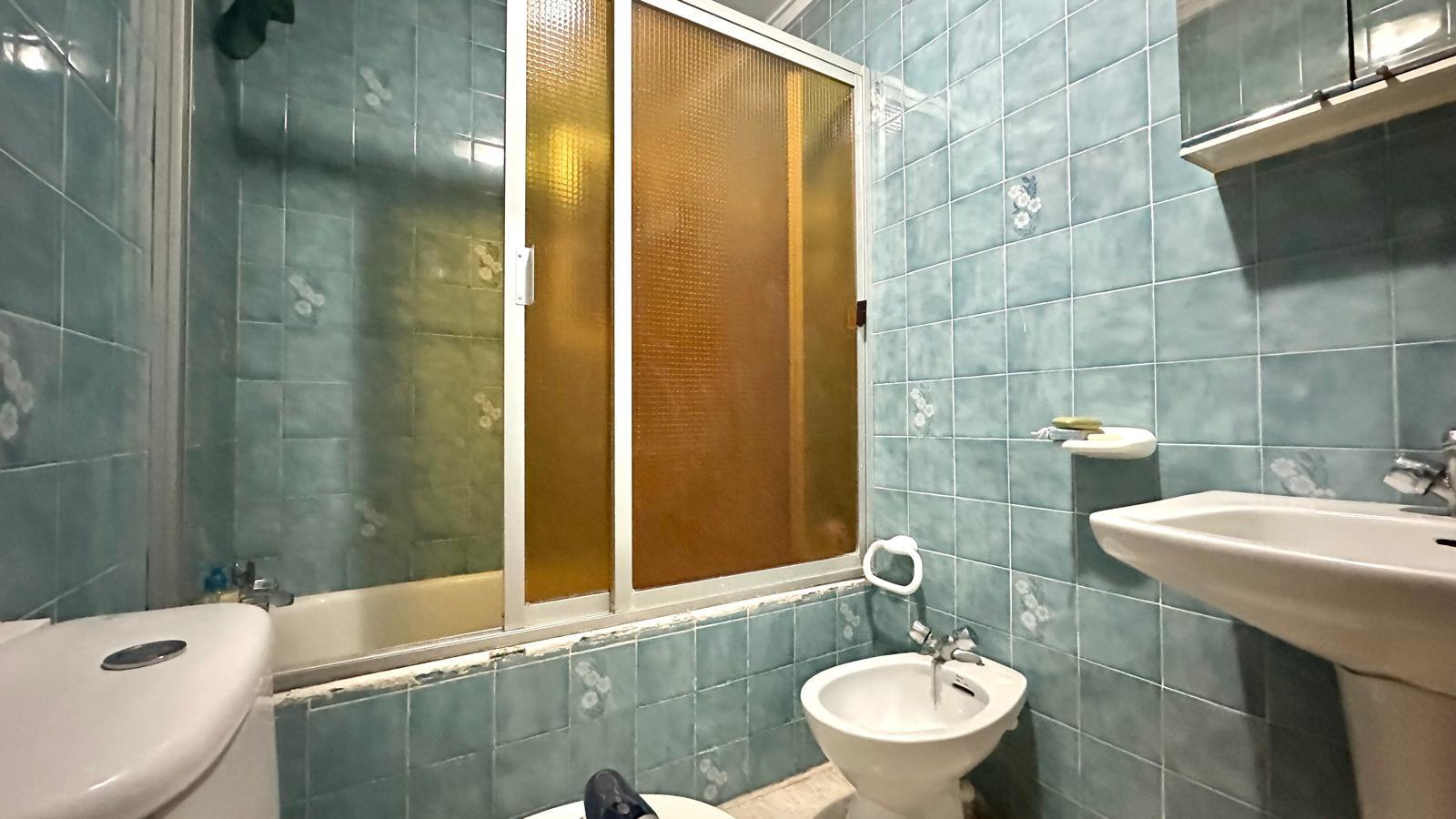 For sale - 4 Bedroom 2 Bathroom Town House in Torrevieja - Playa Del Cura  - Alicante