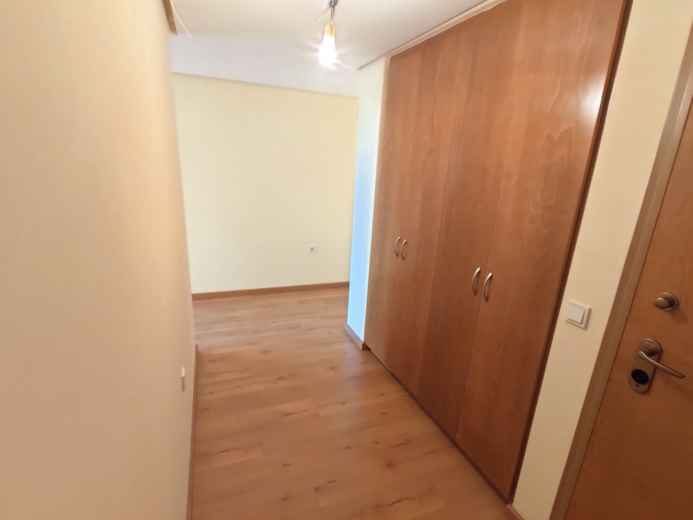 For sale - 3 Bedroom 2 Bathroom Apartment in Torrevieja - Puerto  - Alicante