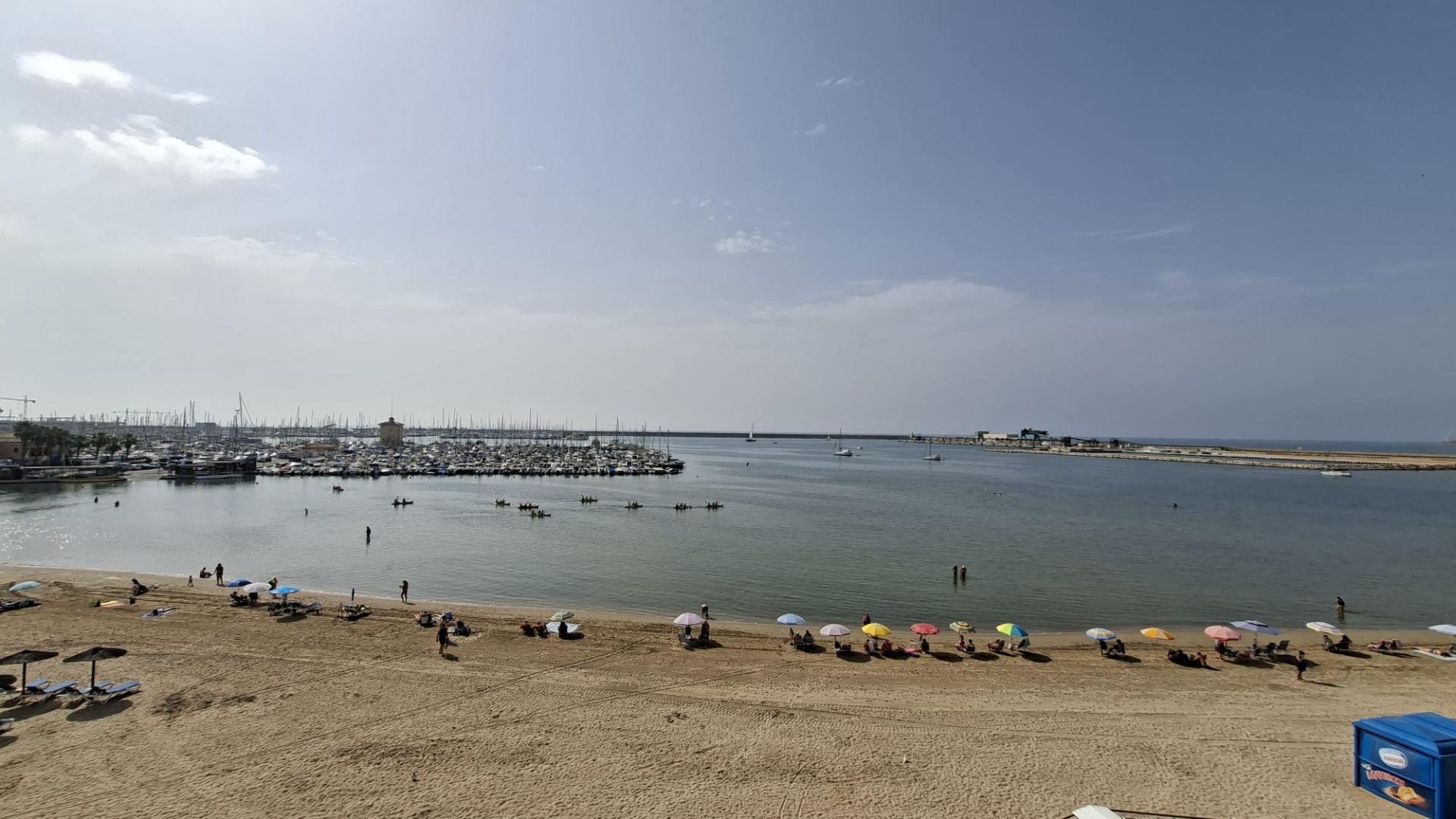 For sale - 3 Bedroom 2 Bathroom Apartment in Torrevieja - Acequion  - Alicante