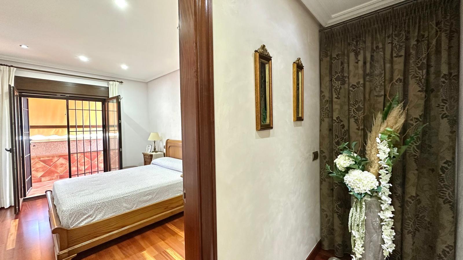 For sale - 4 Bedroom 3 Bathroom Town House in Torrevieja - La Siesta  - Alicante