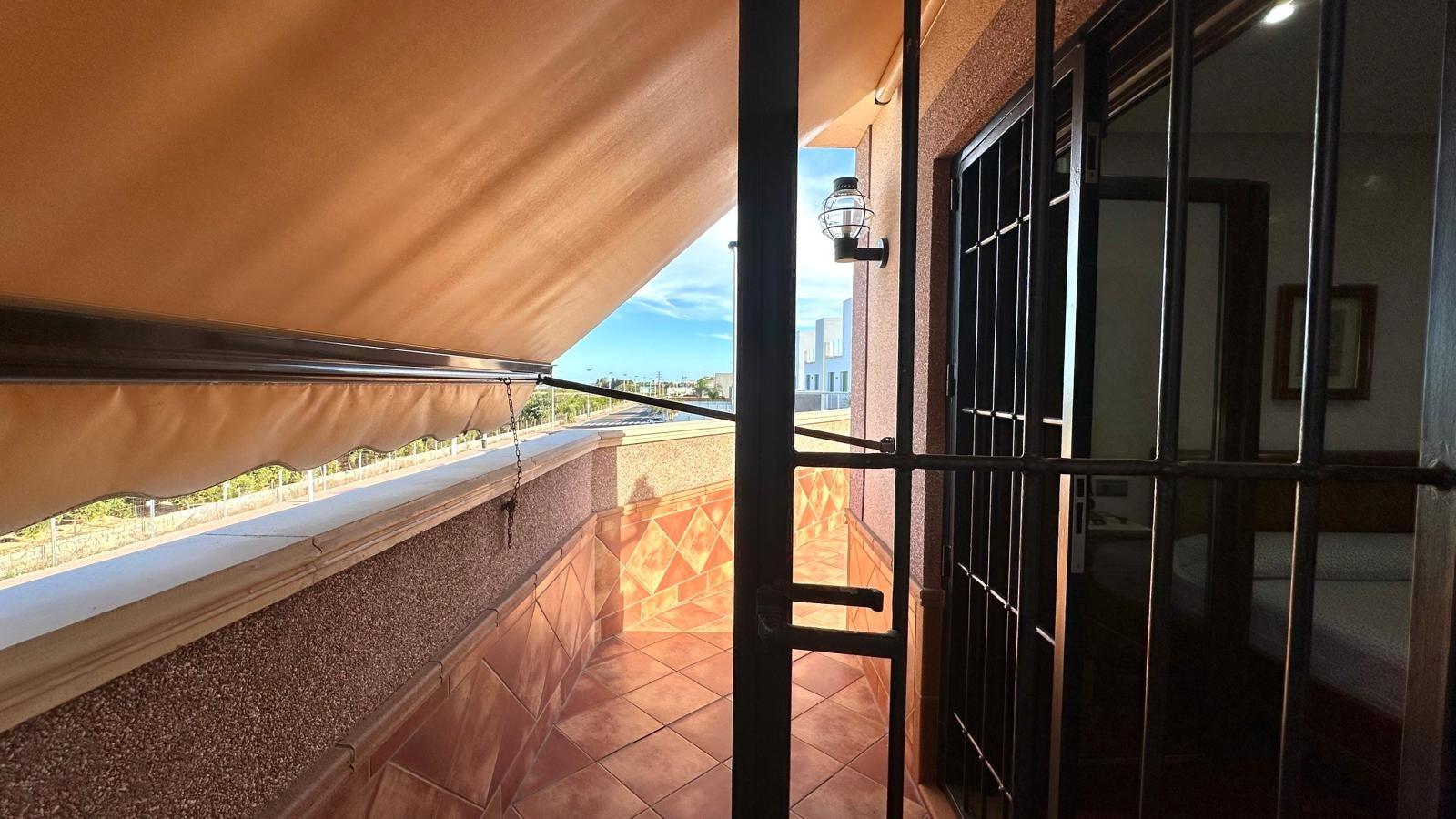 For sale - 4 Bedroom 3 Bathroom Town House in Torrevieja - La Siesta  - Alicante