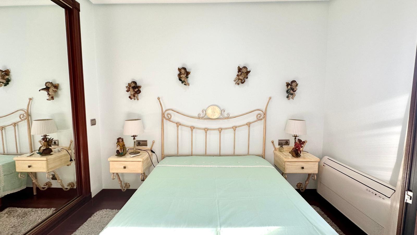 For sale - 4 Bedroom 3 Bathroom Town House in Torrevieja - La Siesta  - Alicante