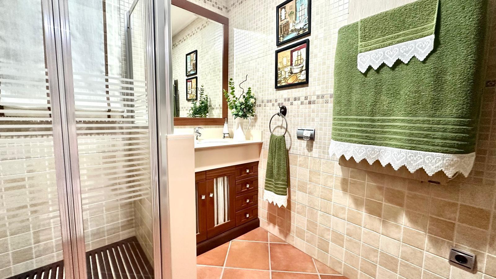For sale - 4 Bedroom 3 Bathroom Town House in Torrevieja - La Siesta  - Alicante