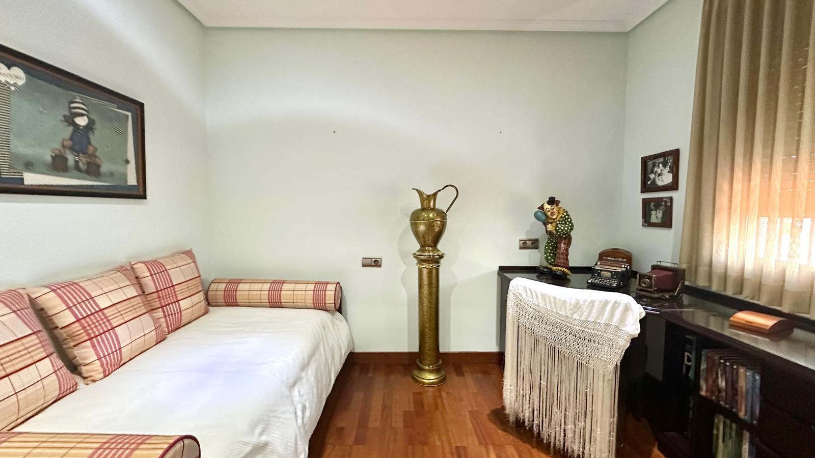 For sale - 4 Bedroom 3 Bathroom Town House in Torrevieja - La Siesta  - Alicante