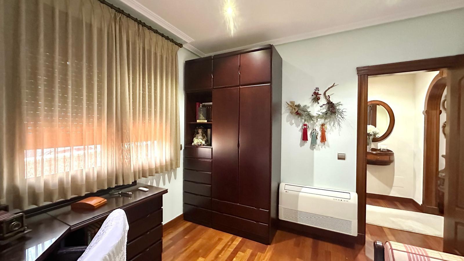 For sale - 4 Bedroom 3 Bathroom Town House in Torrevieja - La Siesta  - Alicante