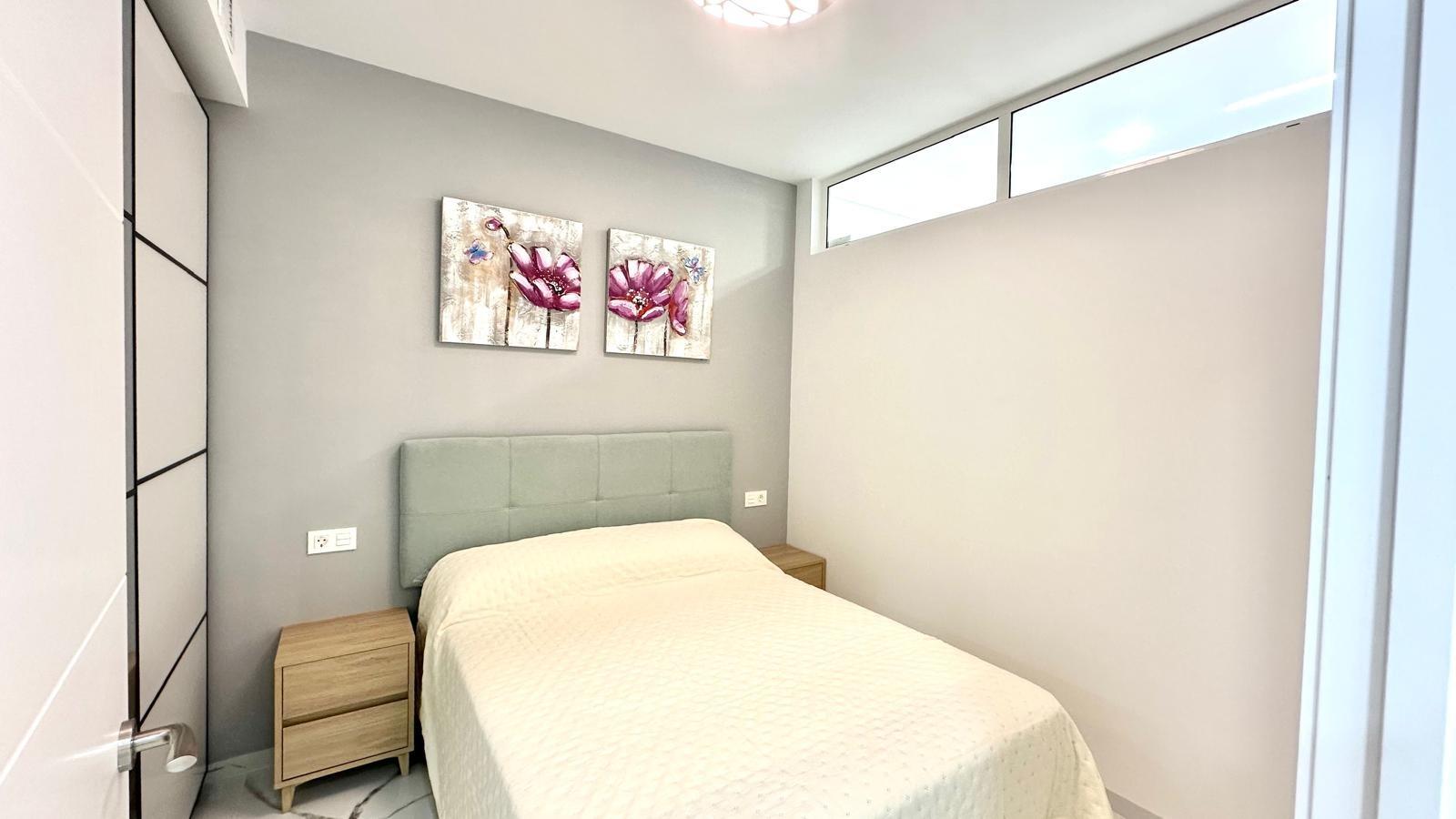 For sale - 2 Bedroom 2 Bathroom Apartment in Torrevieja - Playa Del Cura  - Alicante