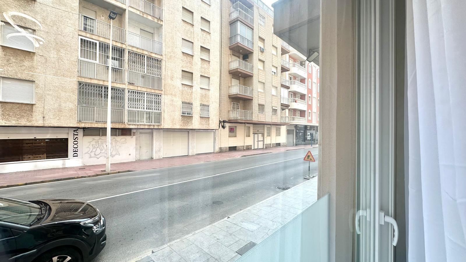 For sale - 2 Bedroom 2 Bathroom Apartment in Torrevieja - Playa Del Cura  - Alicante