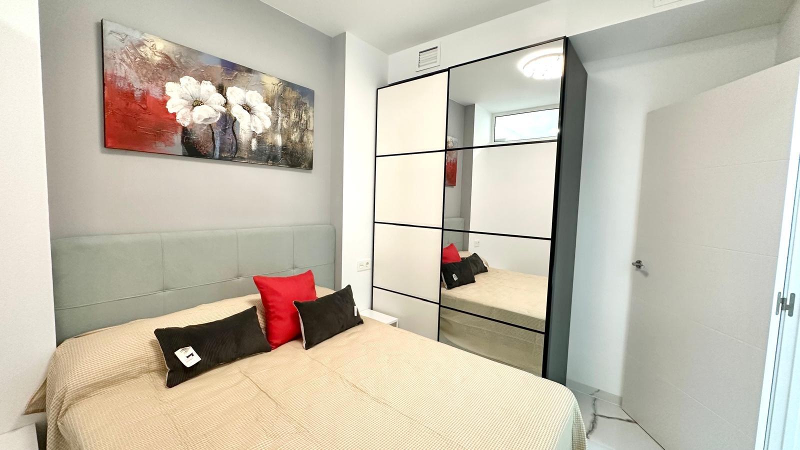 For sale - 2 Bedroom 2 Bathroom Apartment in Torrevieja - Playa Del Cura  - Alicante