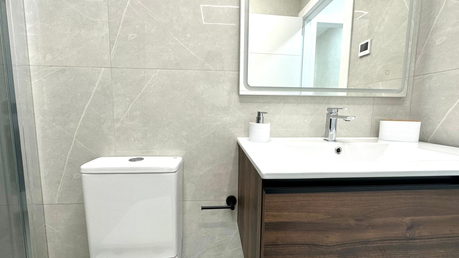 For sale - 2 Bedroom 2 Bathroom Apartment in Torrevieja - Playa Del Cura  - Alicante