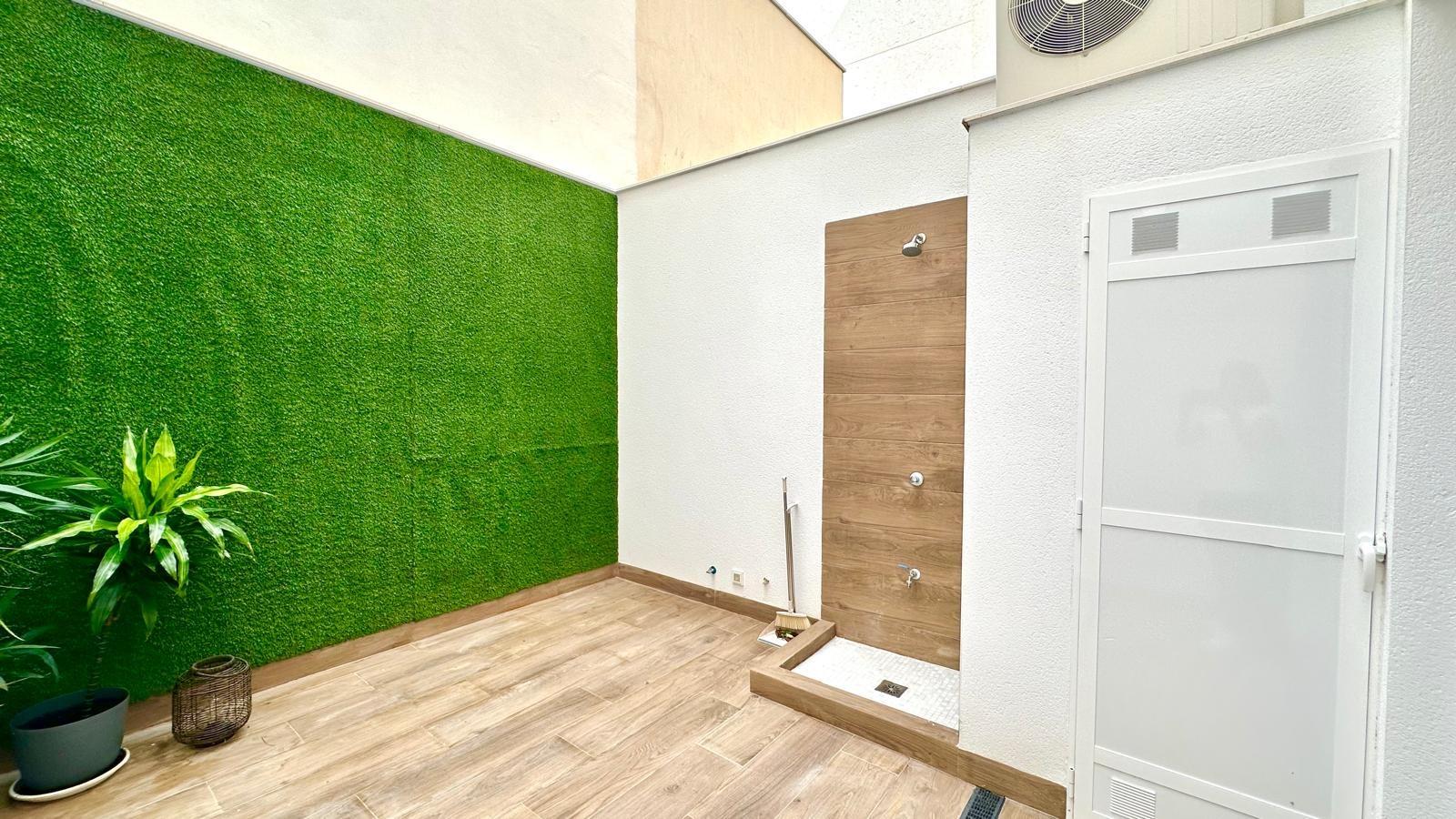 For sale - 2 Bedroom 2 Bathroom Apartment in Torrevieja - Playa Del Cura  - Alicante