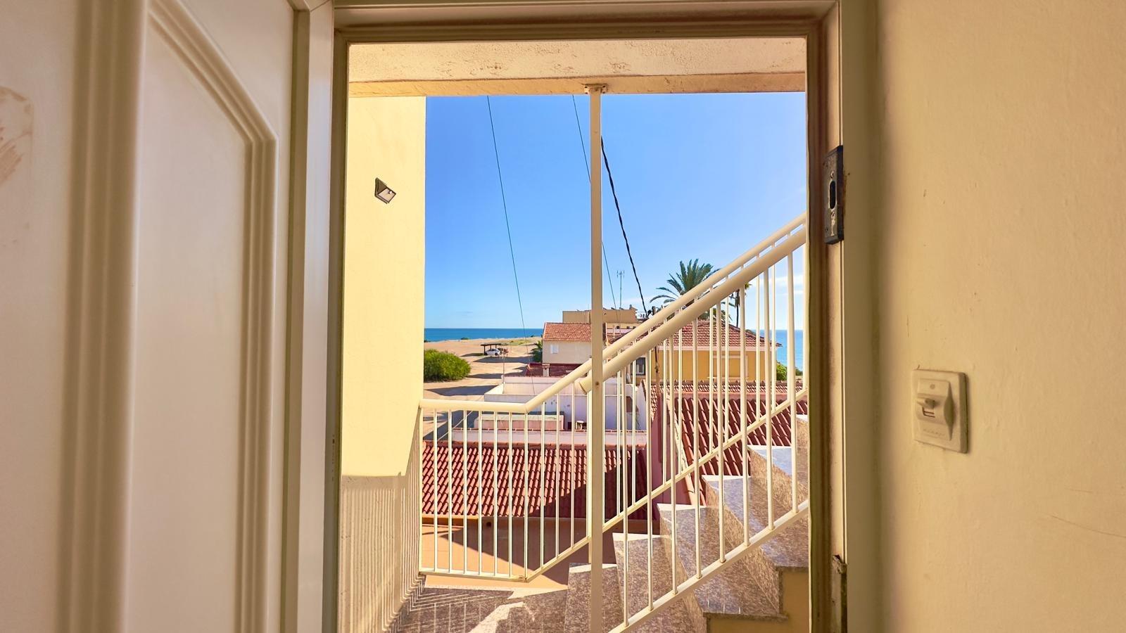 For sale - 3 Bedroom 2 Bathroom Apartment in Torrevieja - Zona Los Frutales  - Alicante