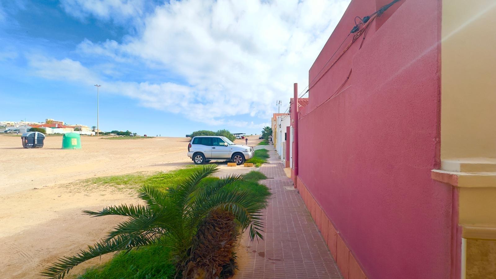 For sale - 3 Bedroom 2 Bathroom Apartment in Torrevieja - Zona Los Frutales  - Alicante